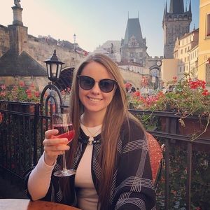 Meet your Posher, Jacqueyn